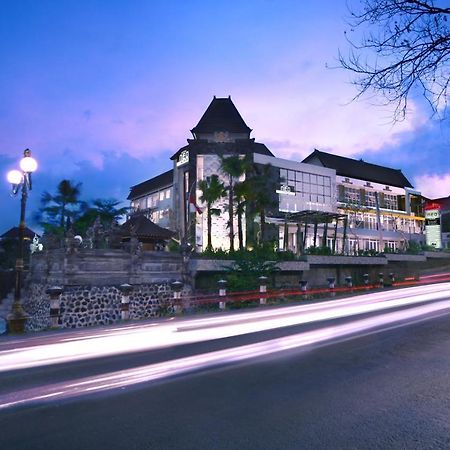 Neo Denpasar By Aston Hotel Ngoại thất bức ảnh
