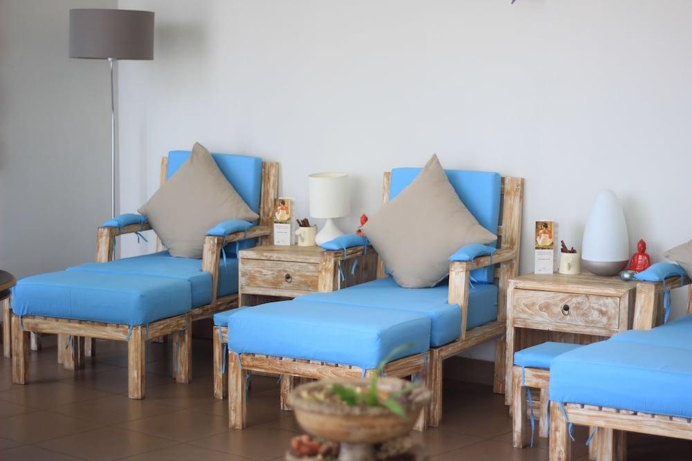 Neo Denpasar By Aston Hotel Ngoại thất bức ảnh